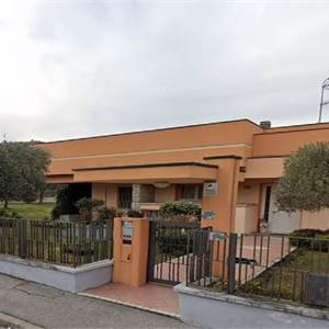 Villa In Vendita a Desenzano del Garda