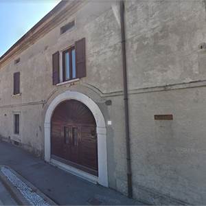 Porzione Villa In Vendita a Desenzano del Garda